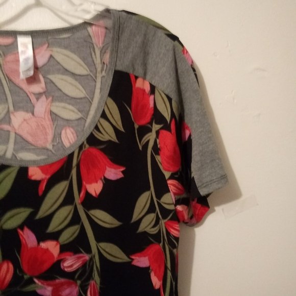 LuLo Roe Top - Picture 5 of 6